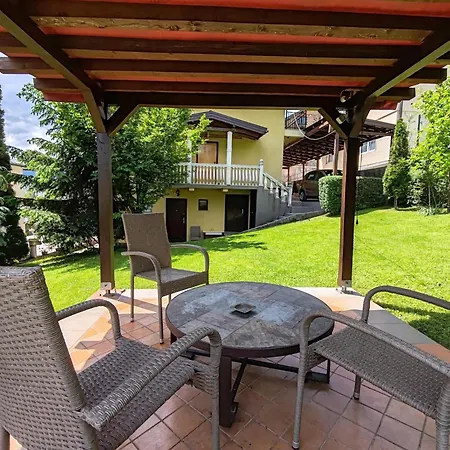 Garden Апартаменты *